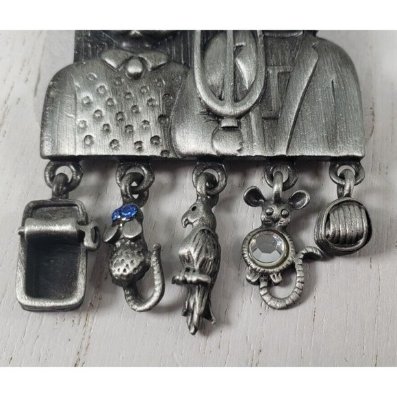 Vintage AJC Pewter Cat Brooch American Gothic Dangle Details Brooch Pin - Picture 7 of 10